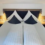 Haus Felsneck ベッド・アンド・ブレックファスト 3*