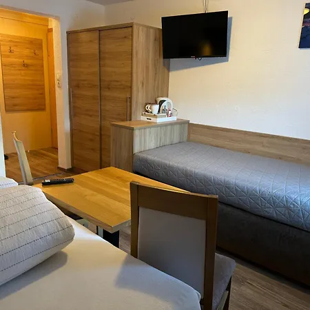 Haus Felsneck Couette-café Sölden